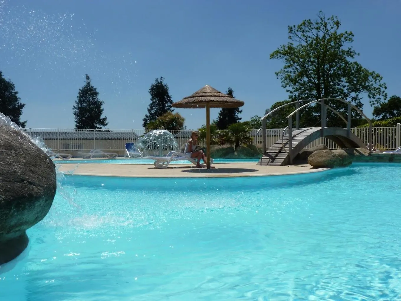 Camping Paradis Domaine De Bel Air Landudec 0*,